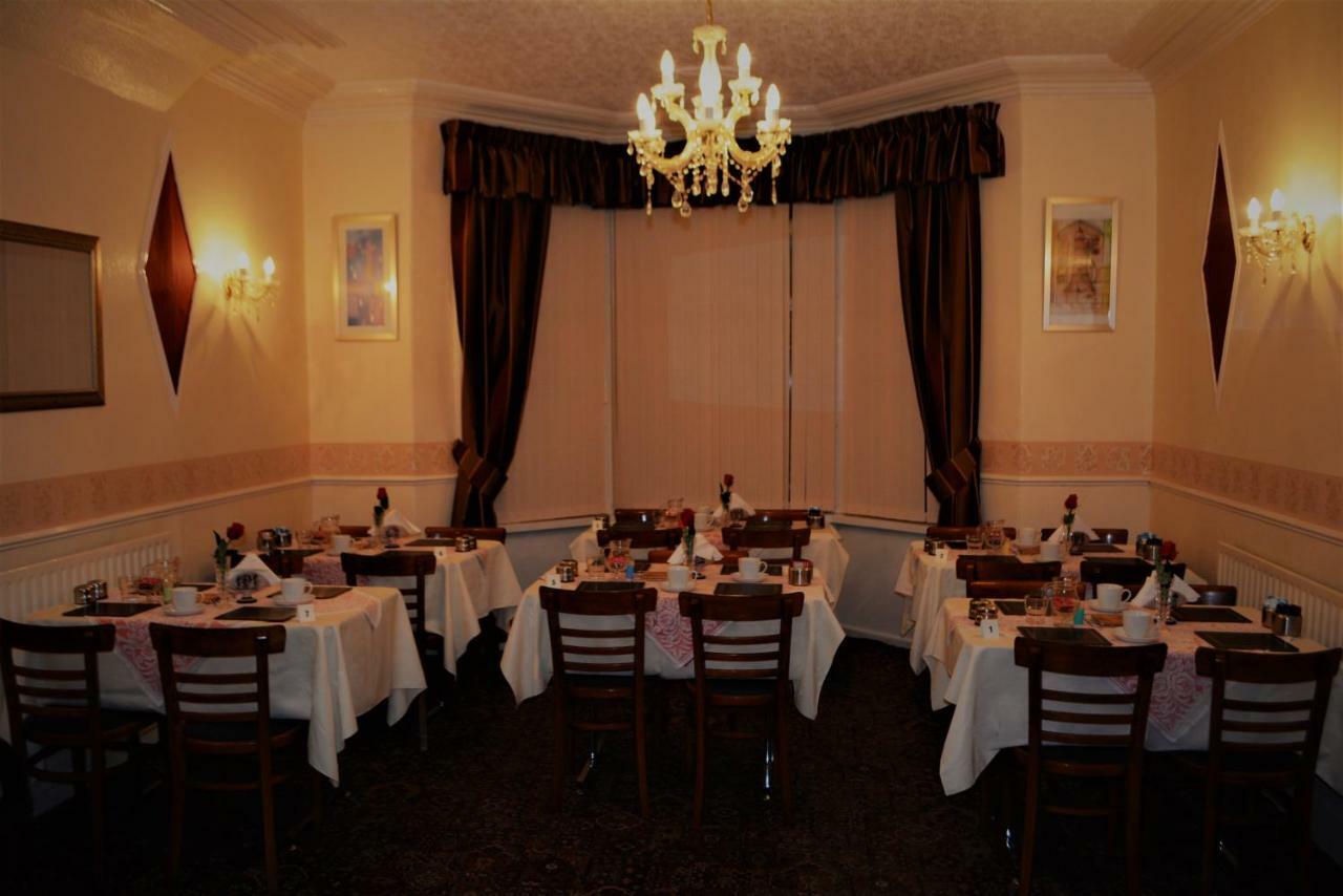 The Woodland 3*