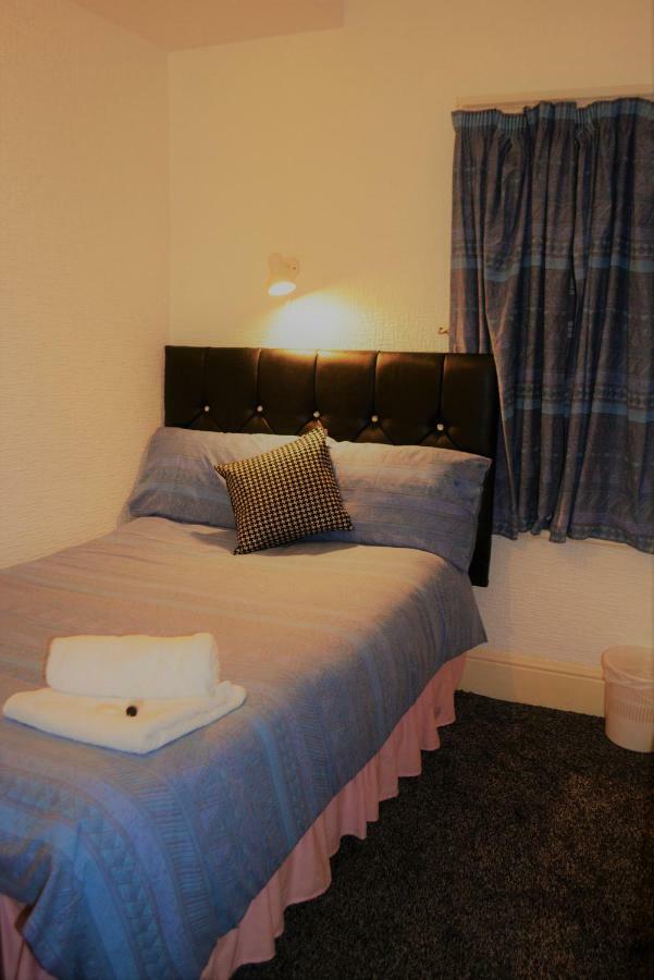 The Woodland Guest house Blackpool