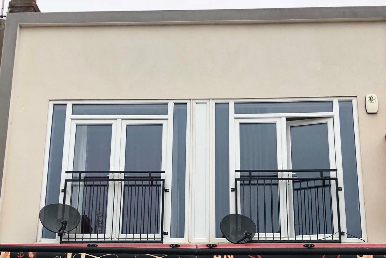 Apartment Boutique 2 Bed Grey Sleeps 10 Blackpool