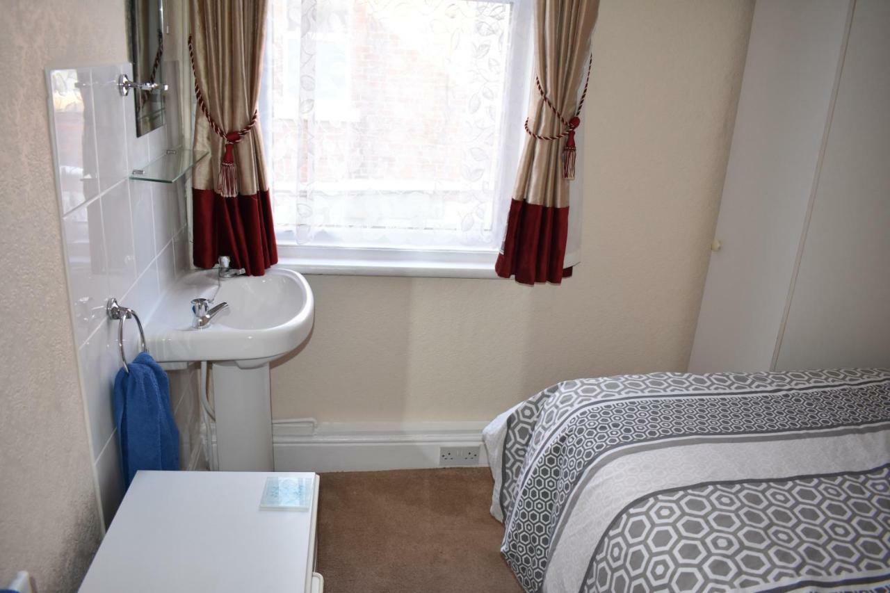 Three Piers Guest house Blackpool