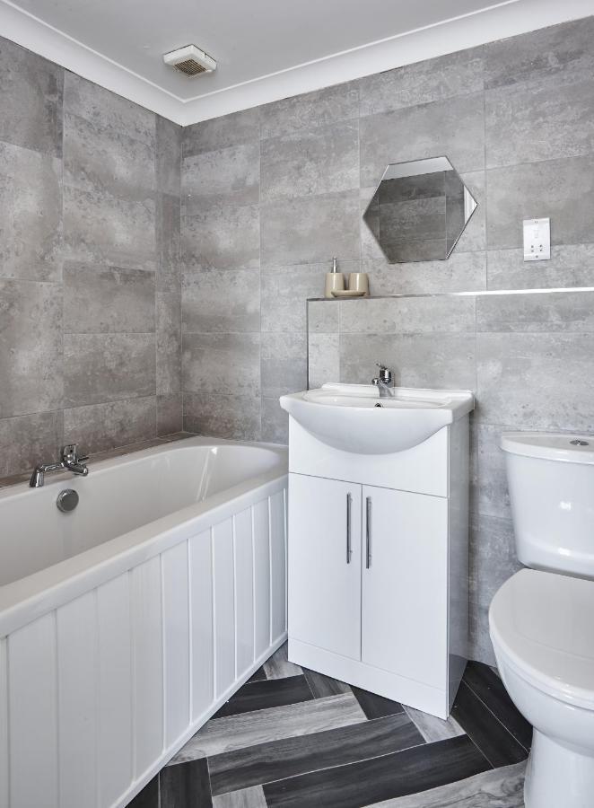 Fabrik - Harrowside By Service Apartements * Blackpool