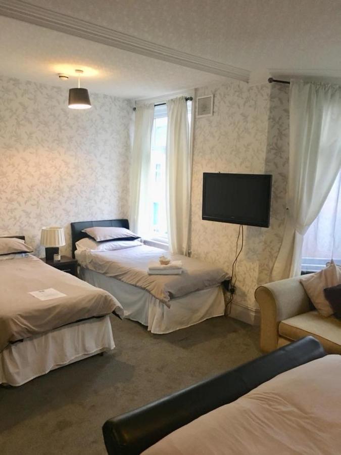 Macleods 3* Blackpool