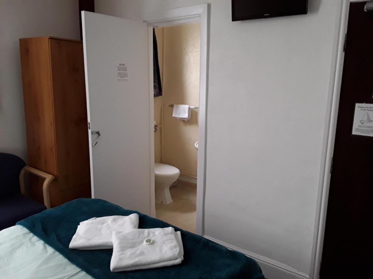 Royale Hotel