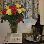 The Waldorf - Near Pleasure Beach & Sandcastle
