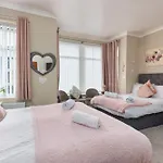 Friends Hotel