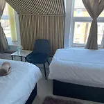Mr Sandman\'S Hotel