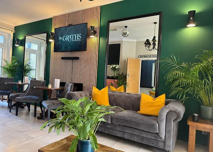 Mcgraths Hotel & Public Bar
