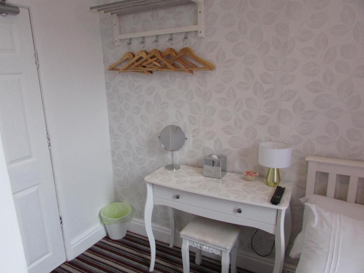 Manor Grove Bed & Breakfast Blackpool