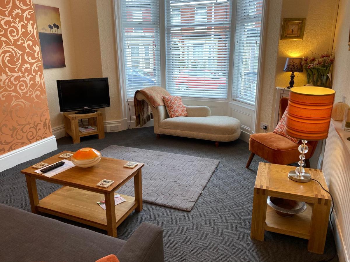 Apartment Holiday Lets -gf Regent Road Blackpool