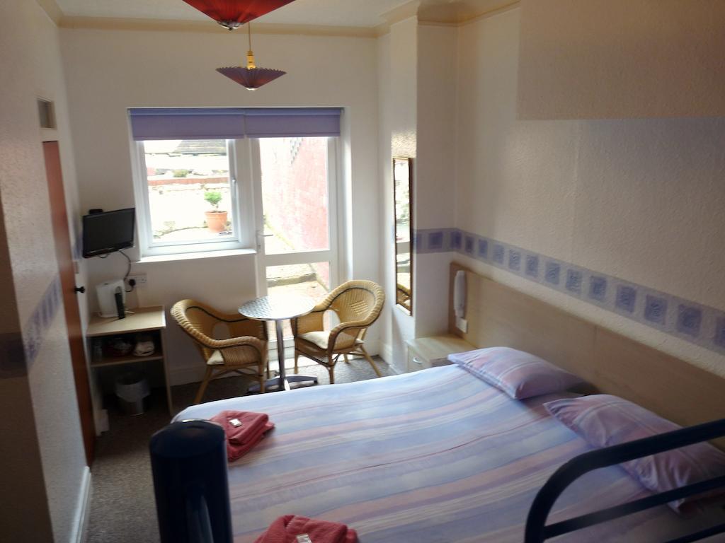 Guest house Moorings 3*