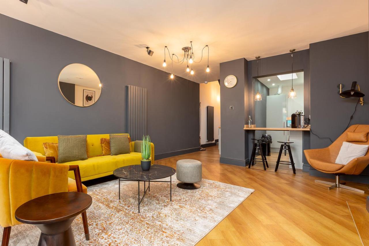 Hi-tech Modern Industrial Feel Two Bedroom House, South Shore Just Off Sea Front * Blackpool