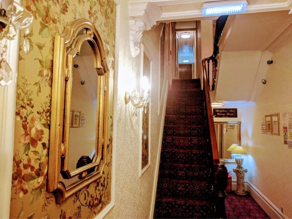 Gleneagles - Road Guest house Blackpool