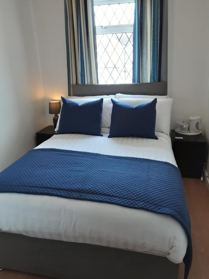 The Cardoun Bed & Breakfast Blackpool