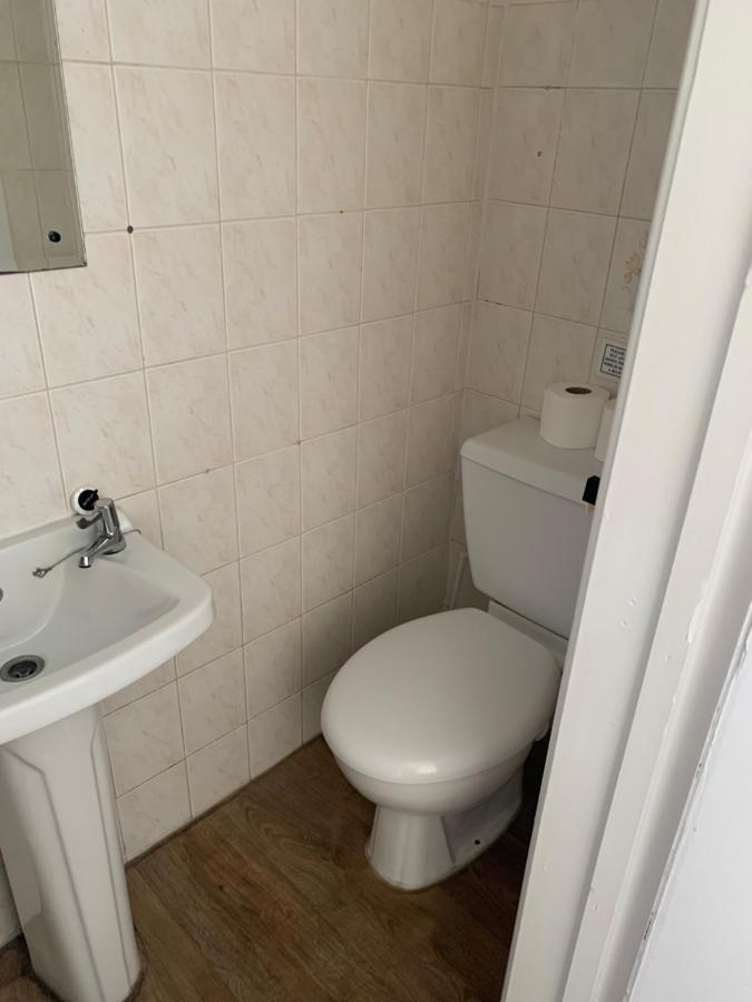 Cadeby 3*