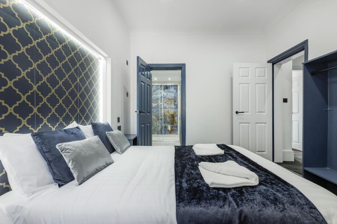 Apartment Crystal Towers Sasco *