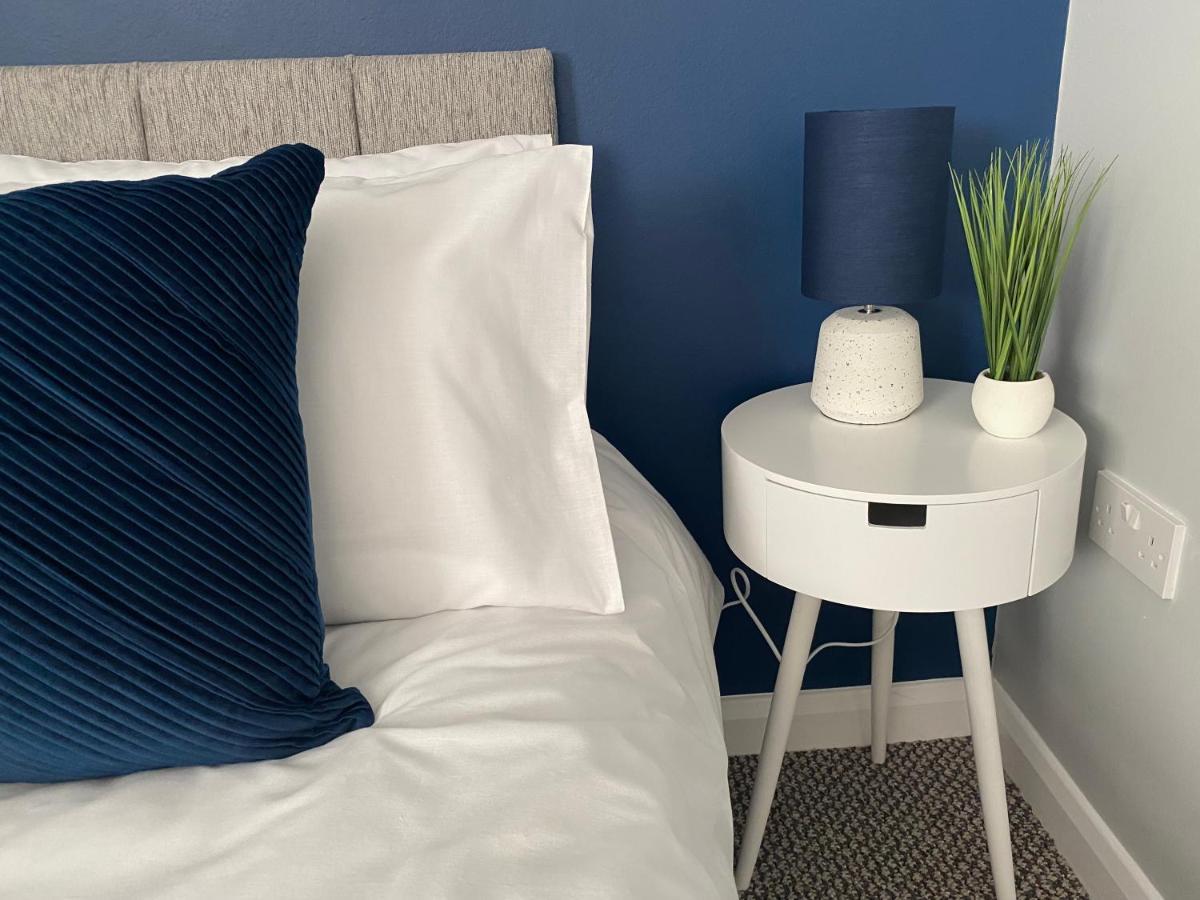 Sleepover 3 Free Parking Sleeps 6 Apartment Blackpool