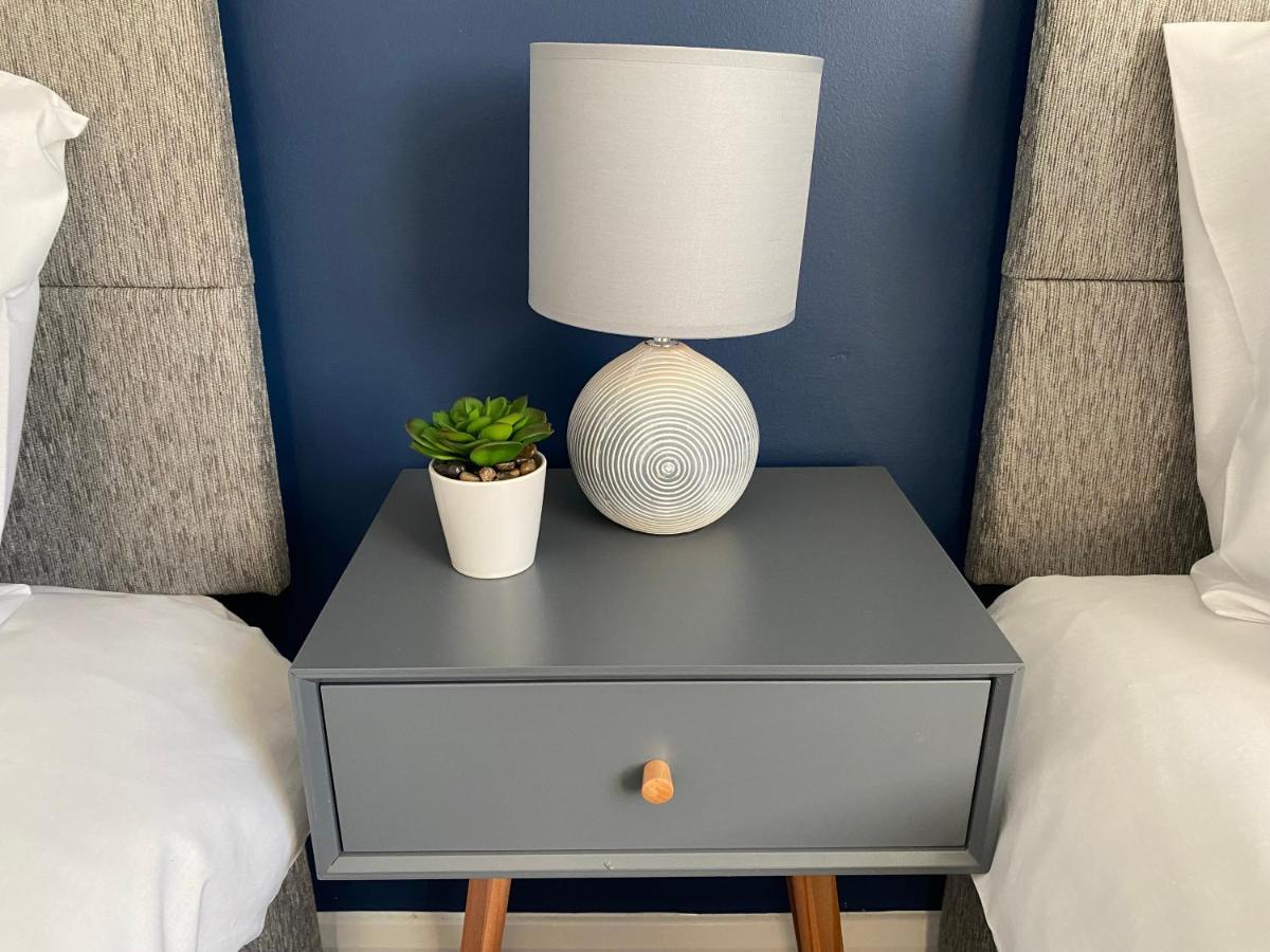 Sleepover 3 Free Parking Sleeps 6 Apartment