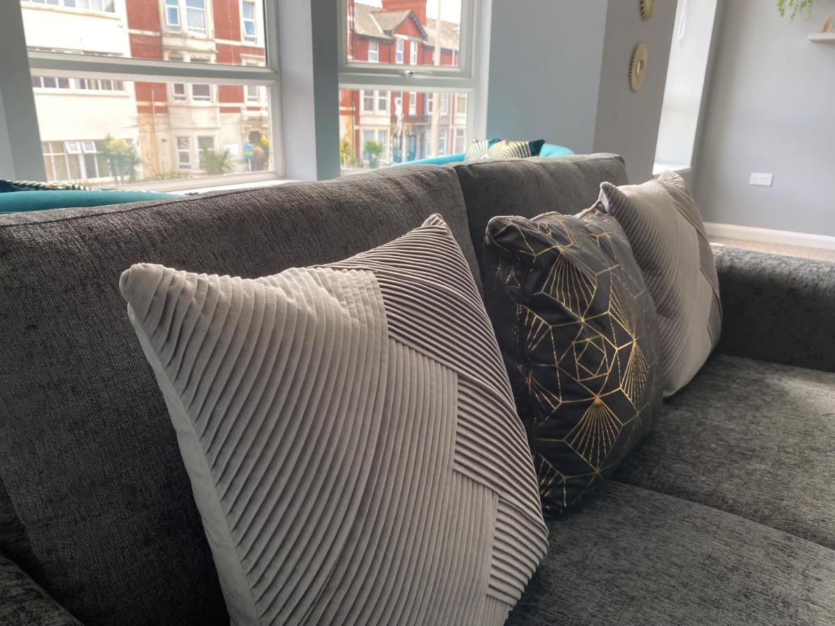 Apartment Sleepover 4 Free Parking Sleeps 6 *