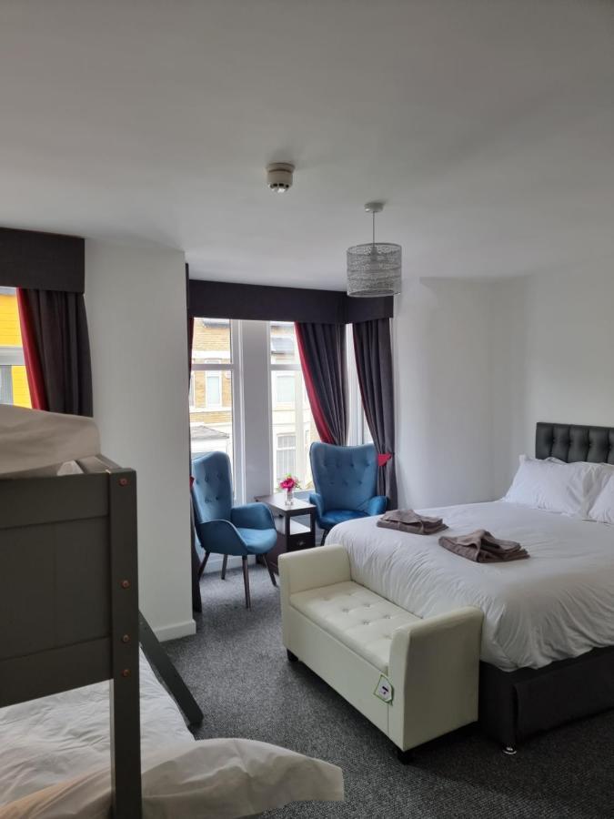 Langley House 4*