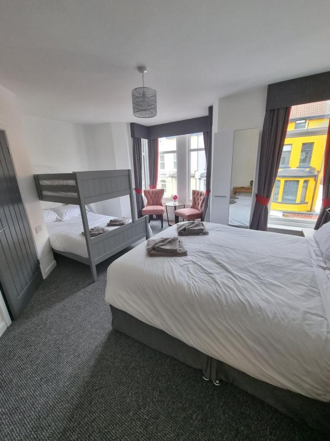 Langley House 4*