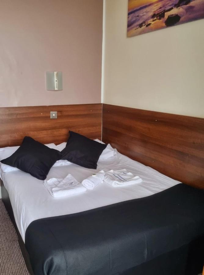 Hotel The Royal Windsor 2*