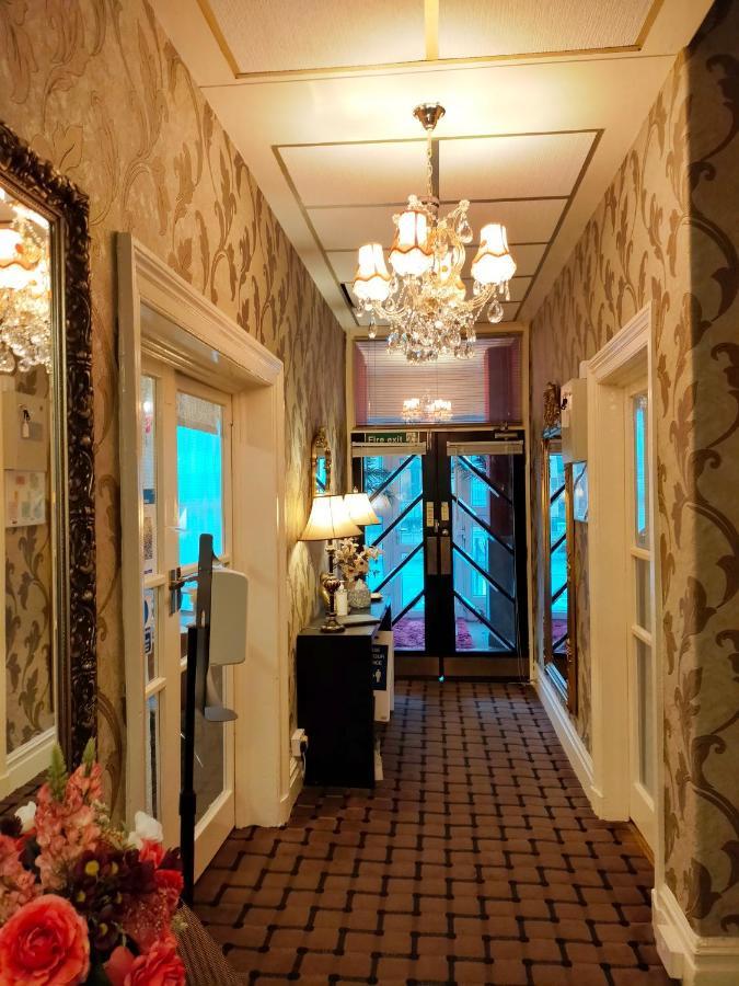Babylon Hotel