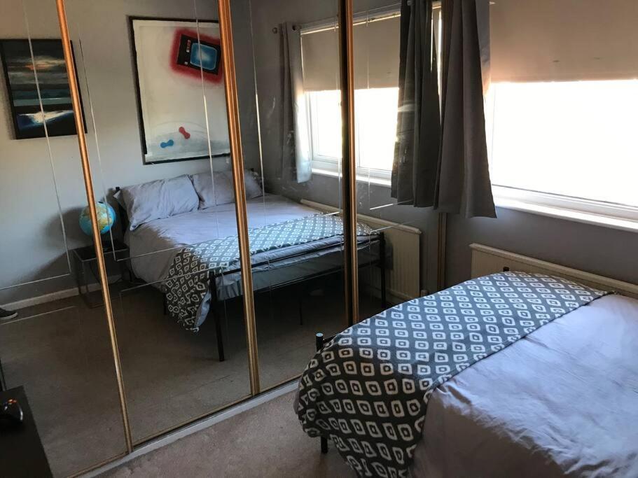 The House South - - Entire Holiday home *