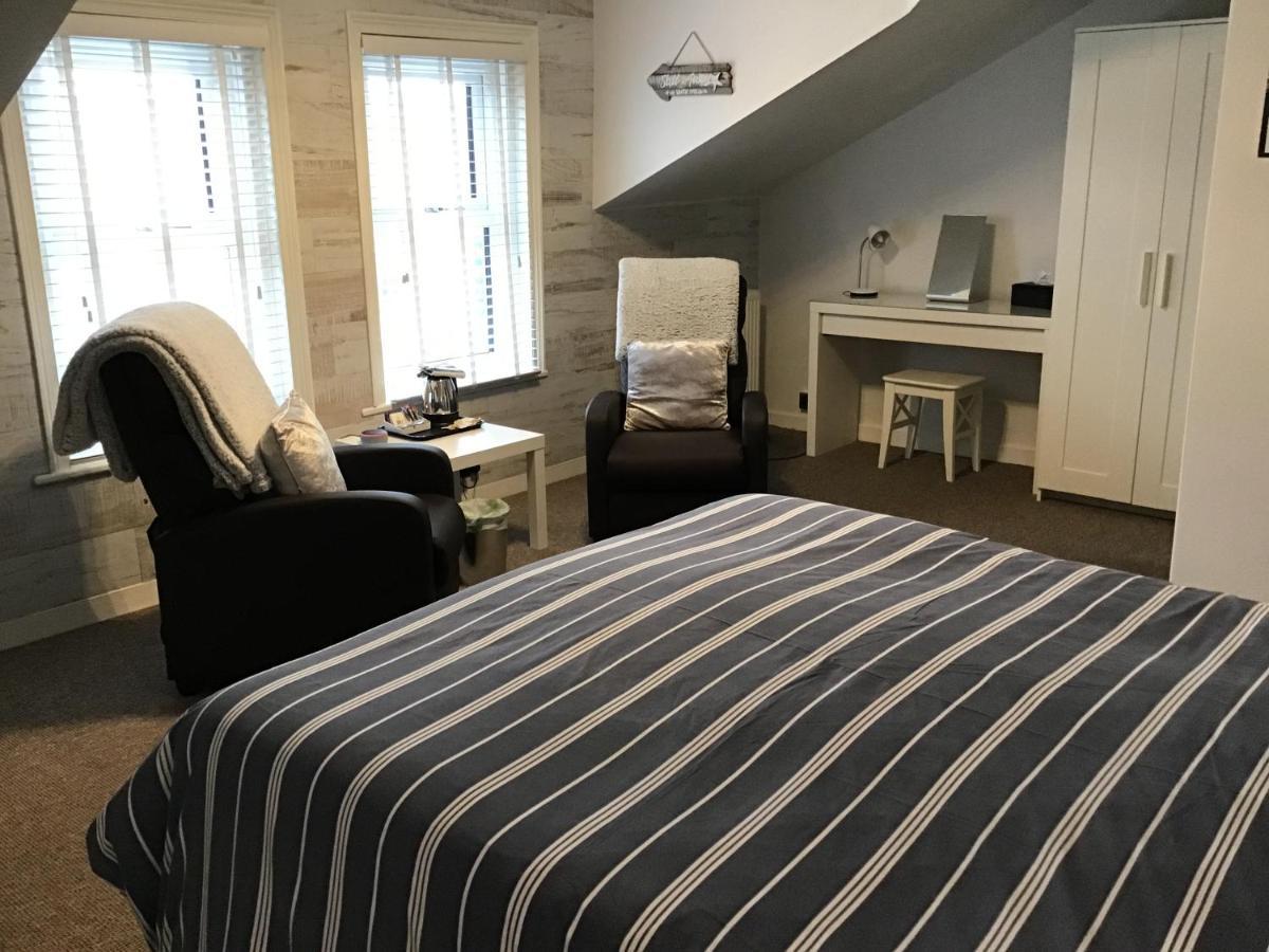 By The Seaside 4* Blackpool