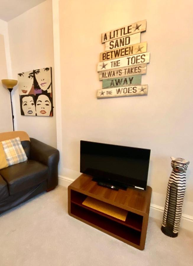 Abode - The Buttercup Hotel