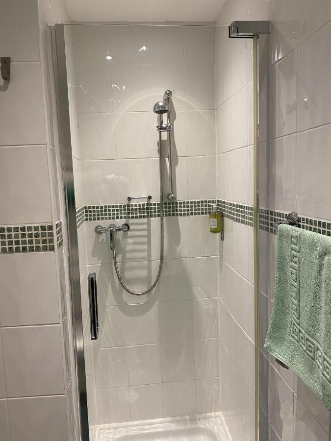 Rossdene House 4*