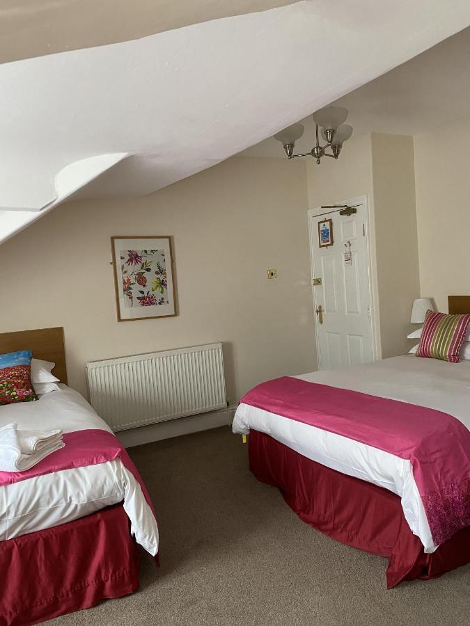 Rossdene House 4*