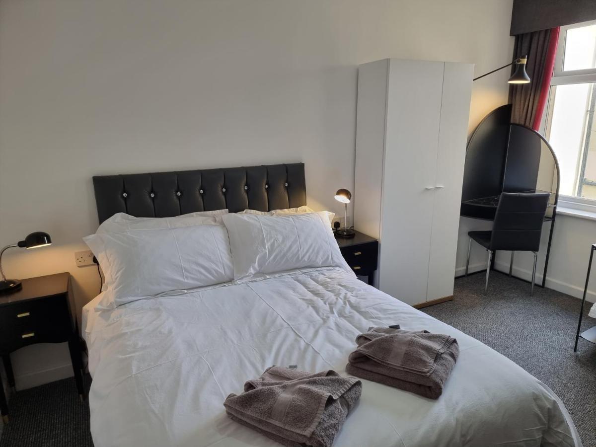 Hotel Langley House