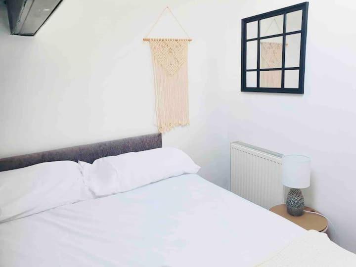 Apartment Cosy Top Floor Flat! Self Check-in & Free Parking Blackpool