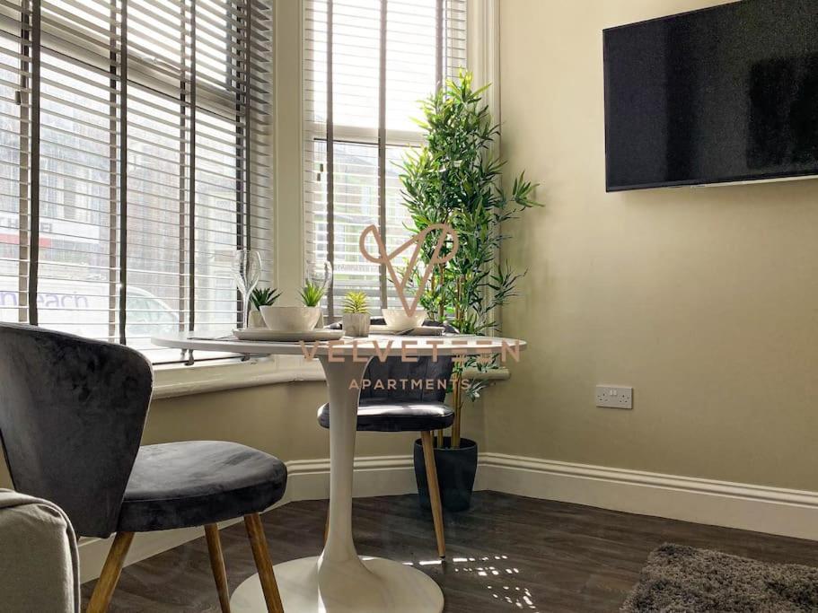 Apartment Velveteen By The V Group Blackpool