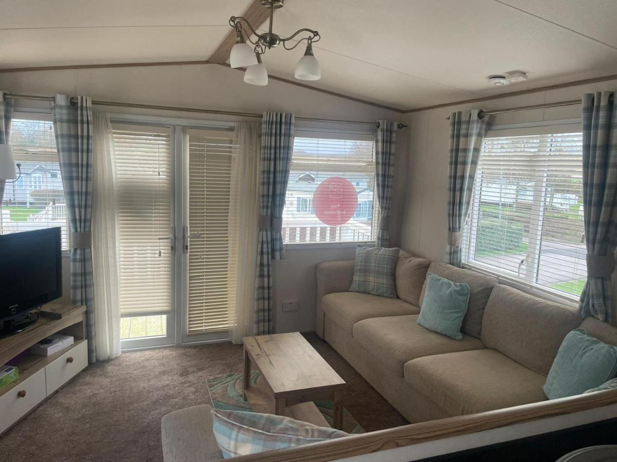 Apartment Luxury 6 Berth Caravan, Marton Mere *