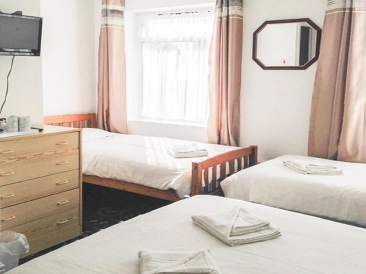 The Sandringham Court & Apartment-all Groups Welcome