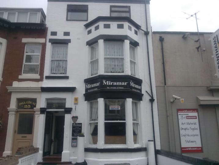 Miramar Bed & Breakfast 4*