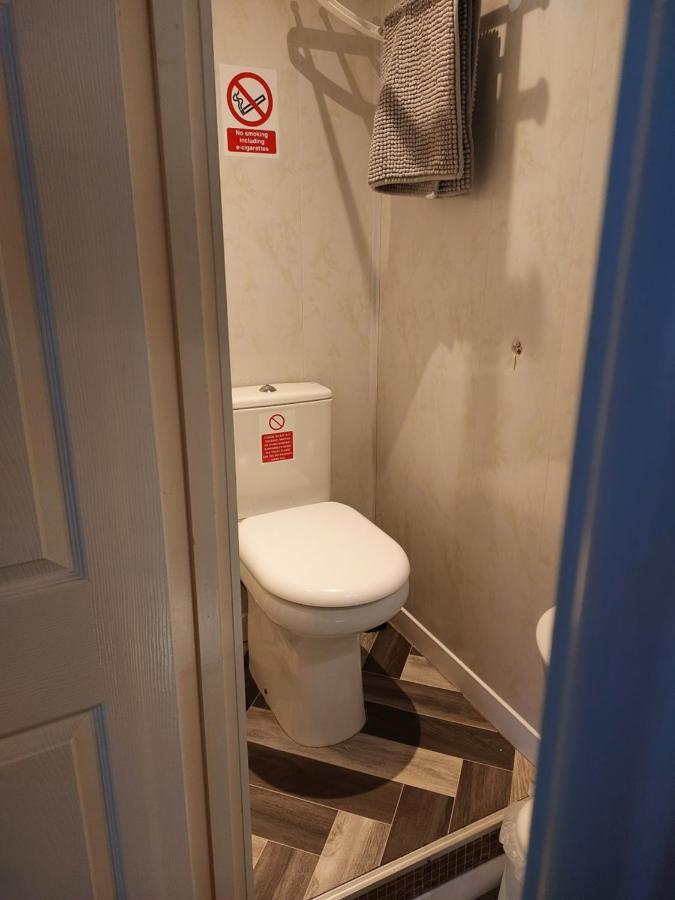 Lynbar Guest house *