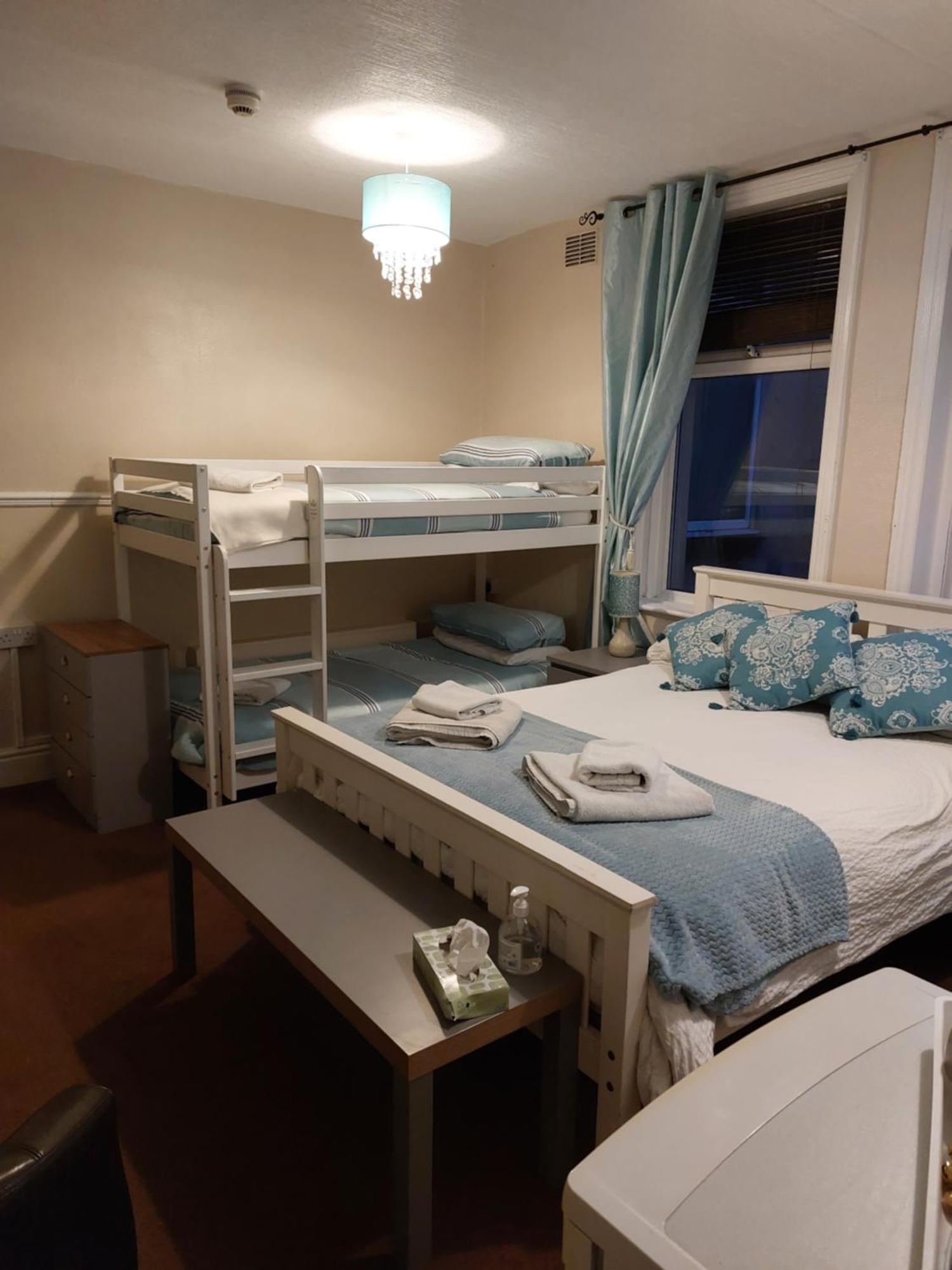 Lynbar Guest house