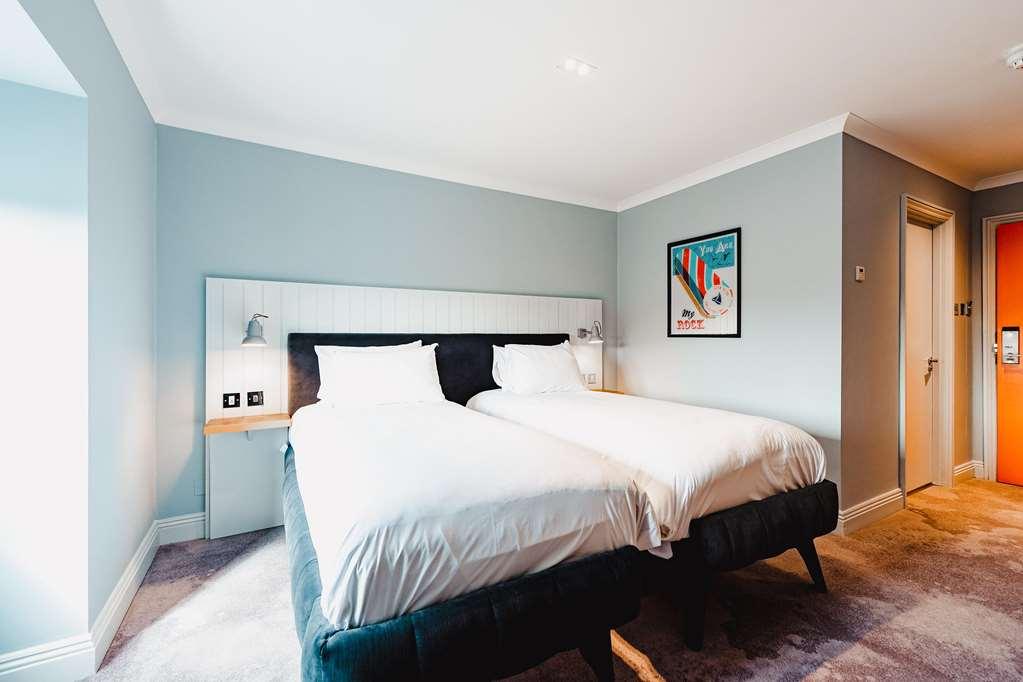 Village 4* Blackpool