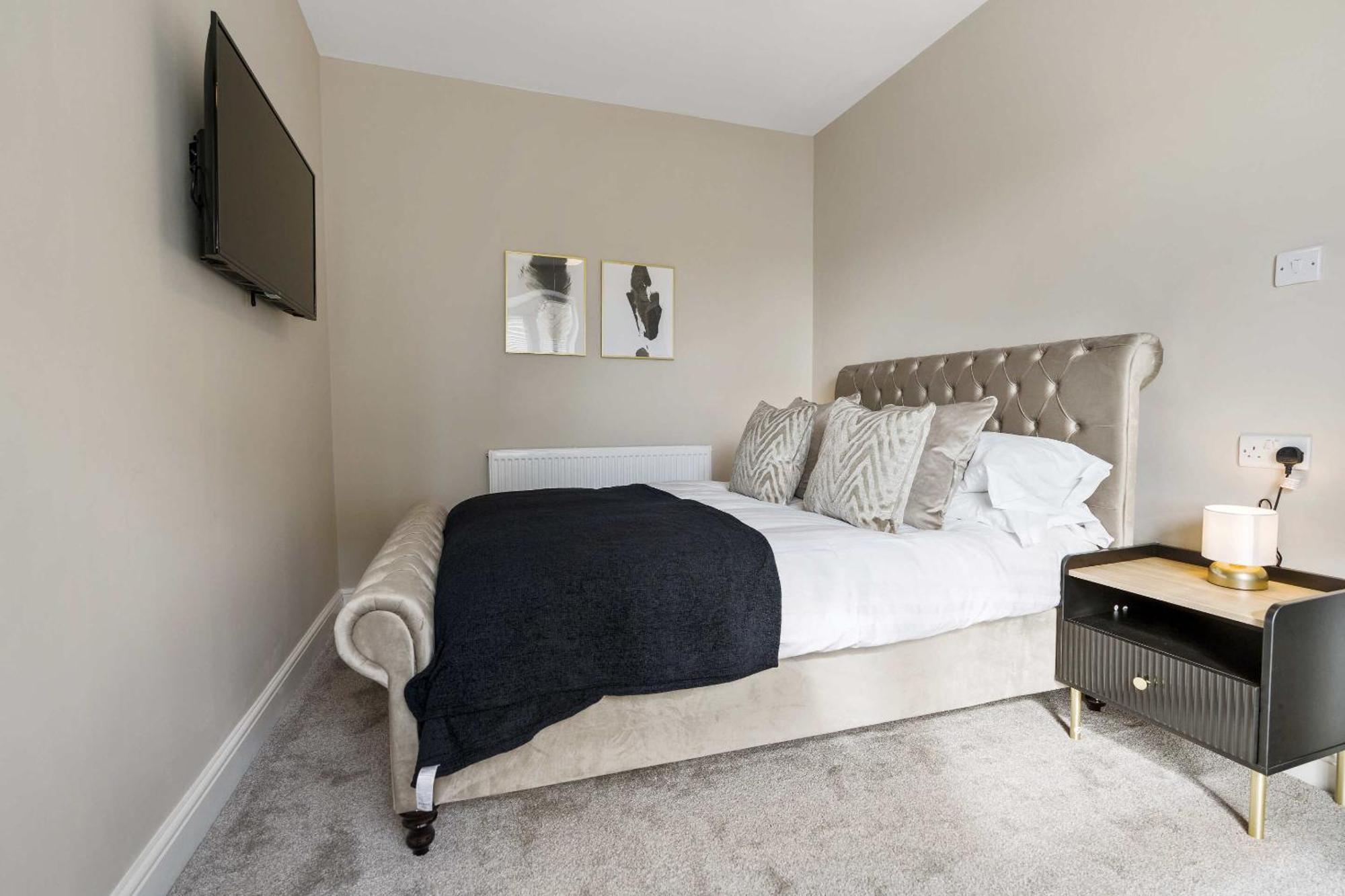 The Park Road By Stamp Sa Apartment