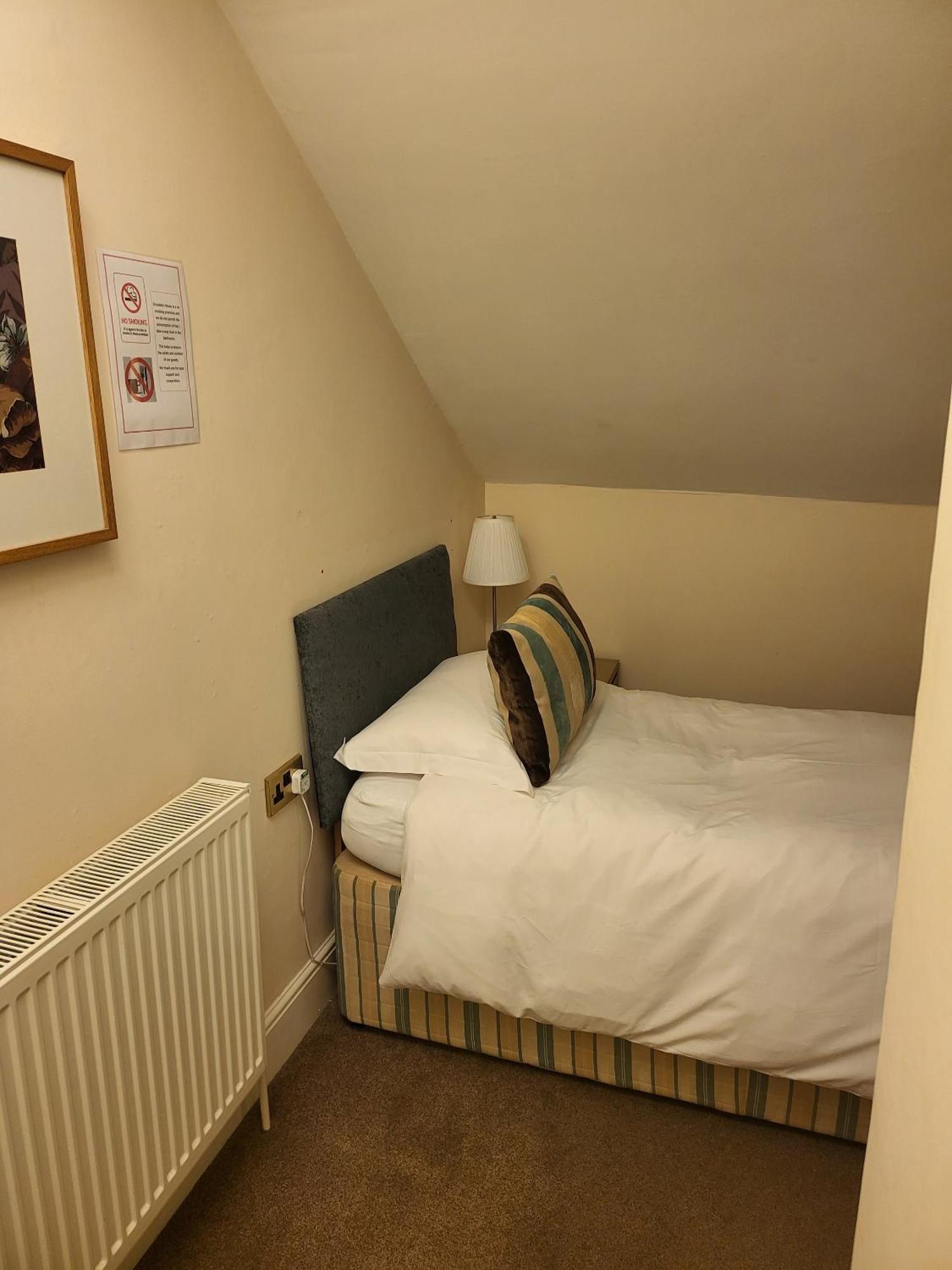 Rossdene House 4*