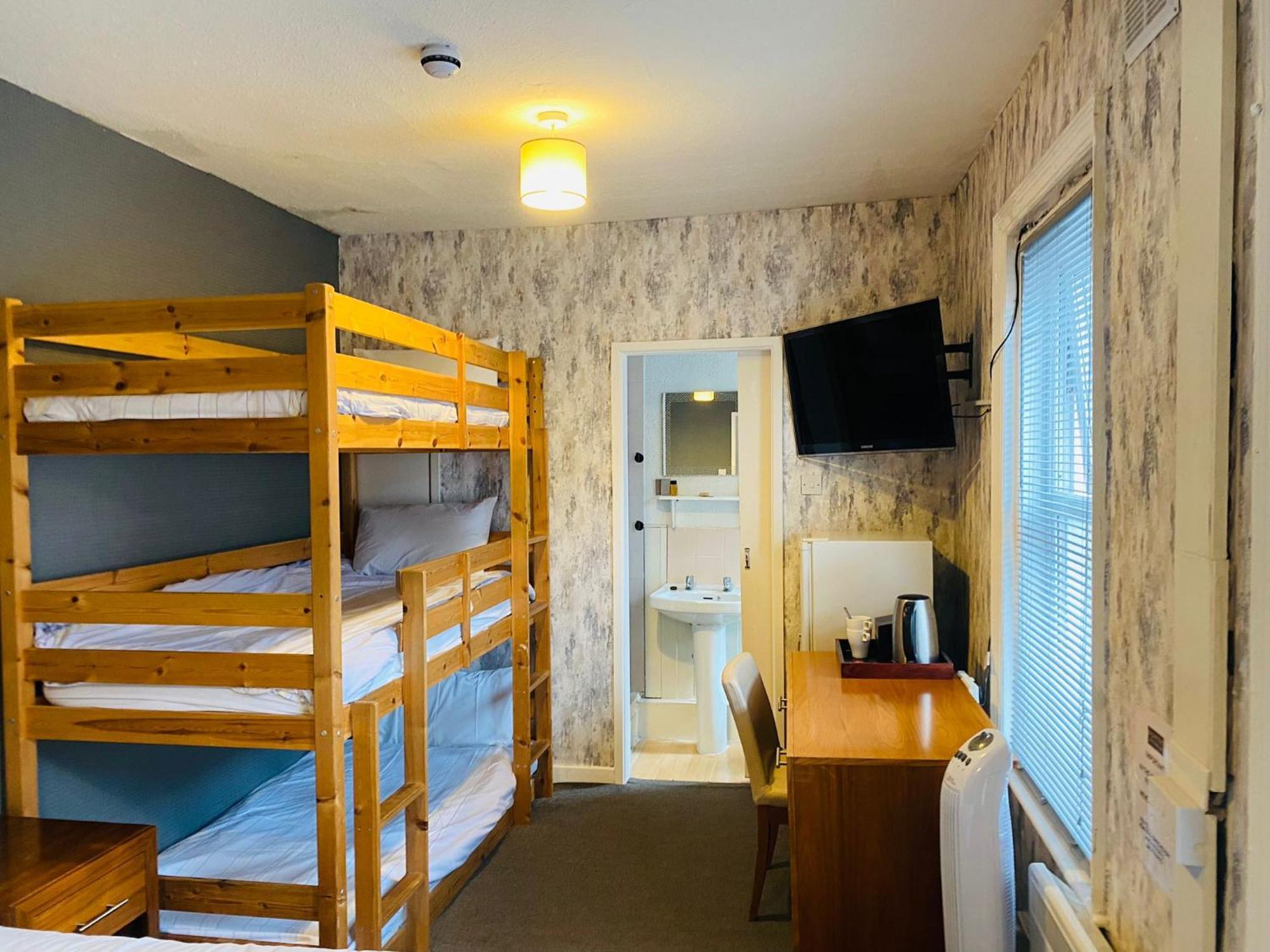 Hotel Bromptons Blackpool