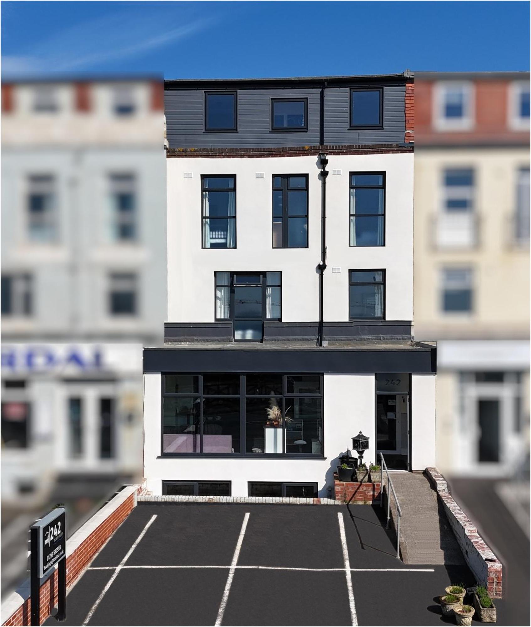 Hotel242 2* Blackpool