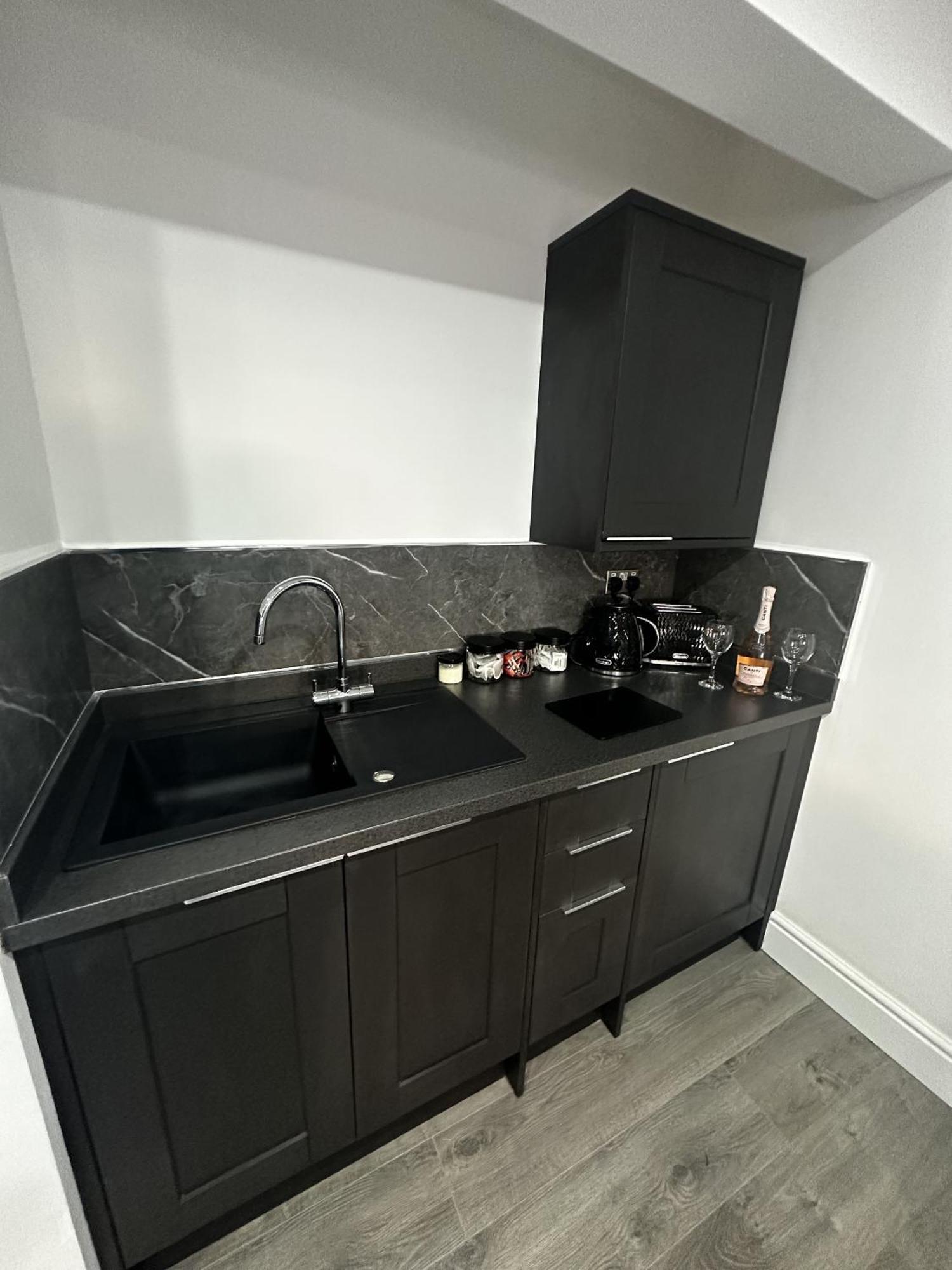 New Osborne Luxury Hottub And Jacuzzi Apartment *