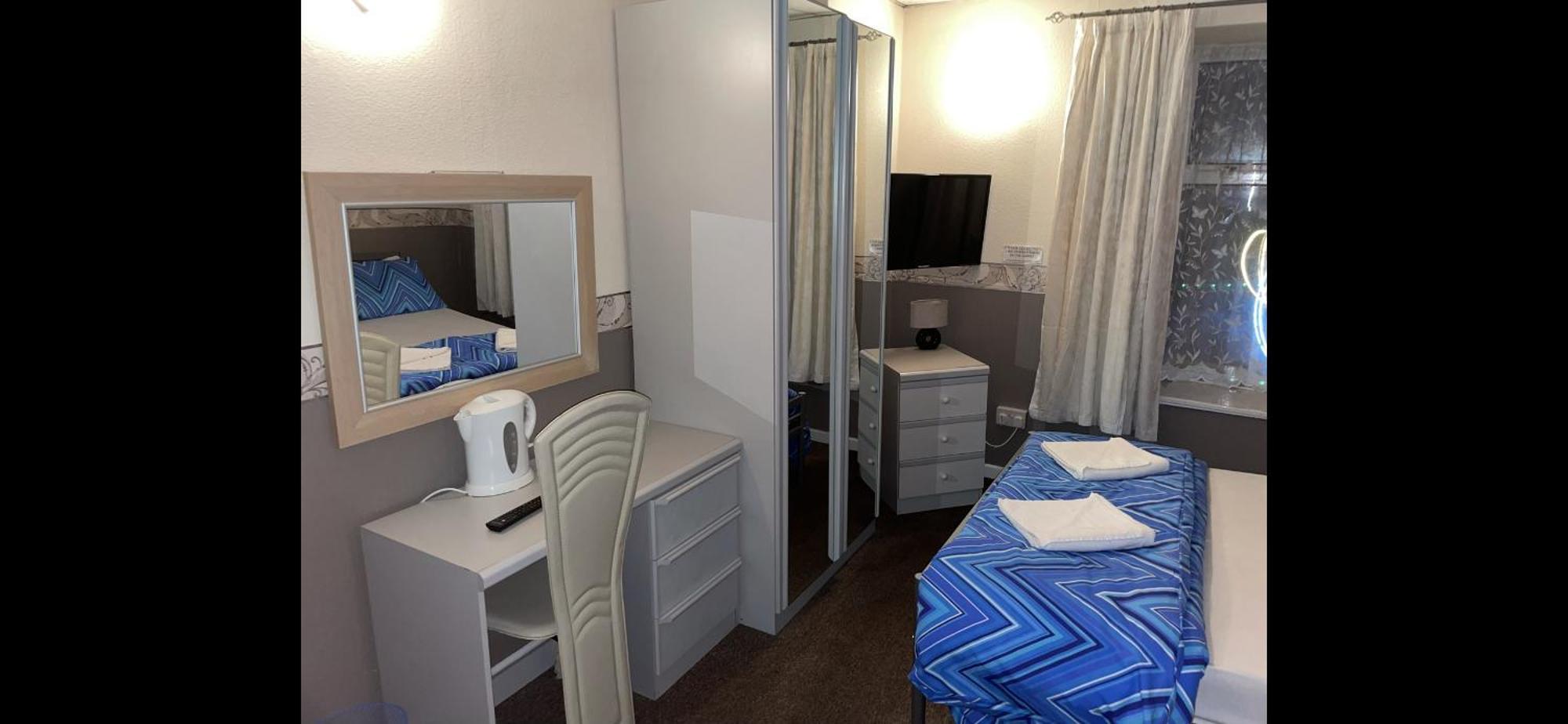 Funky Towers Hotel 3*