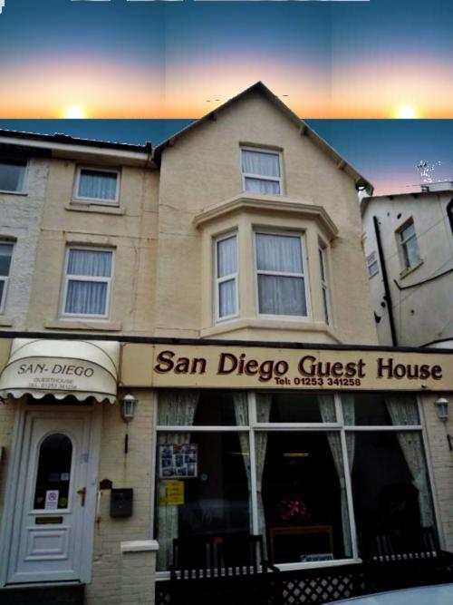 San Diego - Near Pleasure 2*
