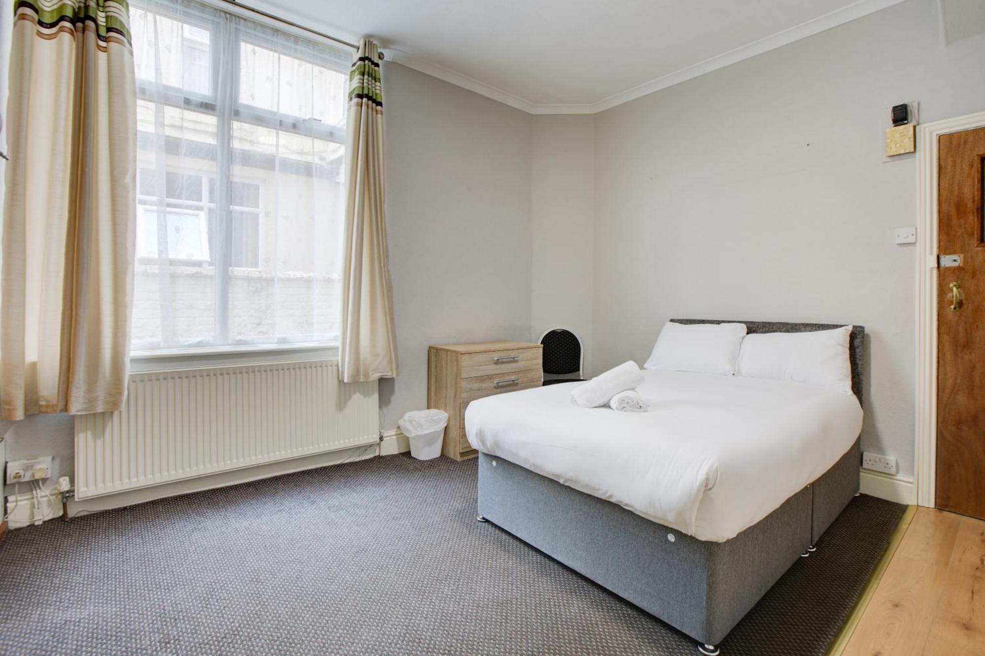 Hotel The Sandringham Court & Apartment-all Groups Welcome Blackpool
