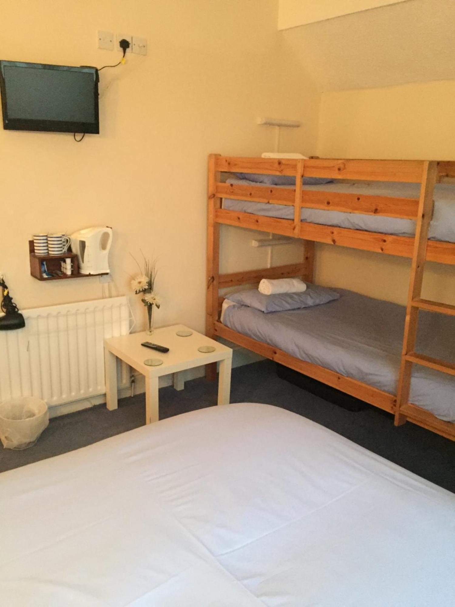 Marlow 3* Blackpool