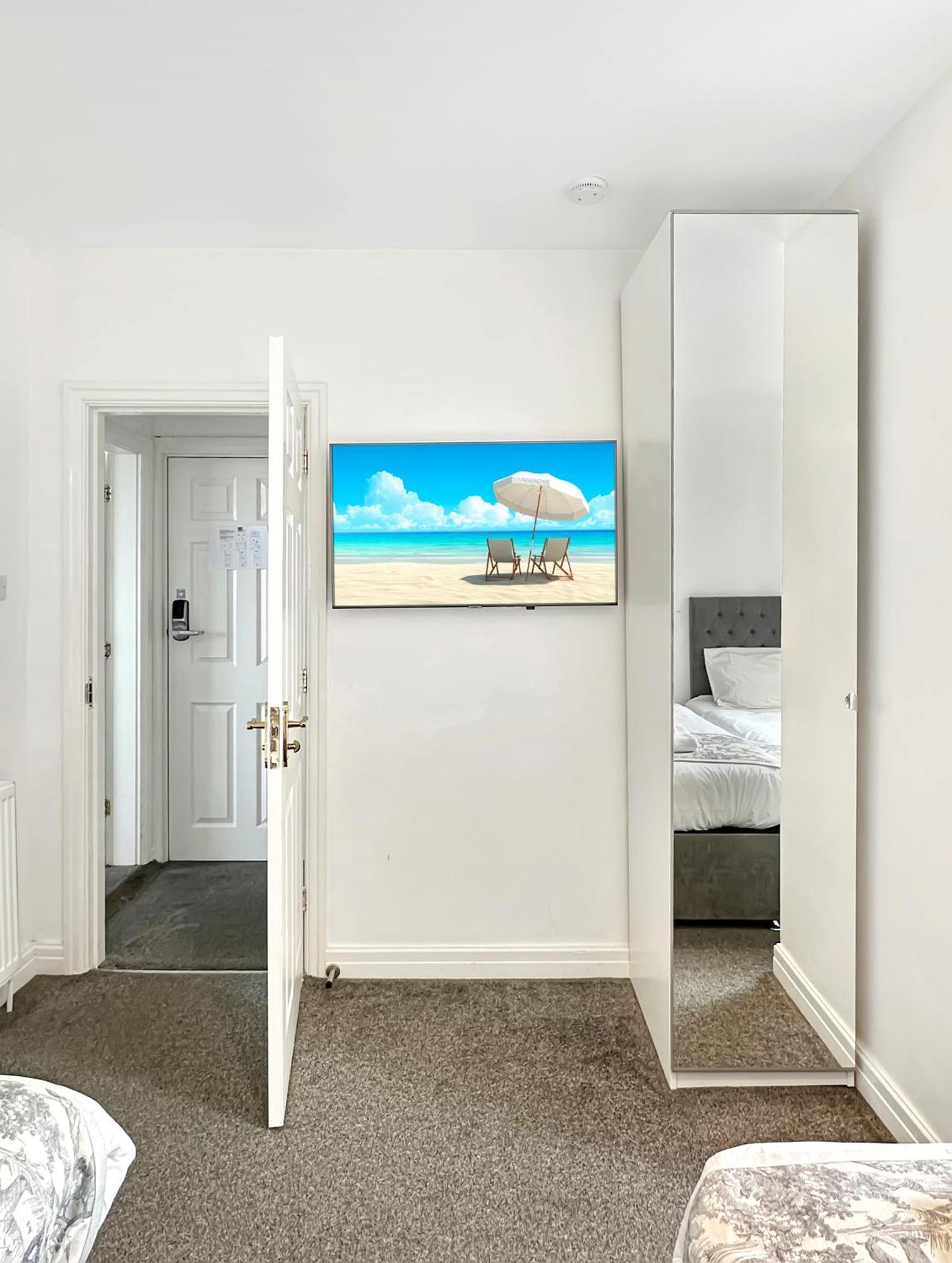 Apartment Granada Queen's Promenade Blackpool